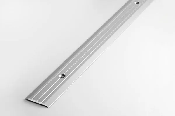 Порог алюминиевый  А-1 25x2,8x1800 мм, Серебро НЕ