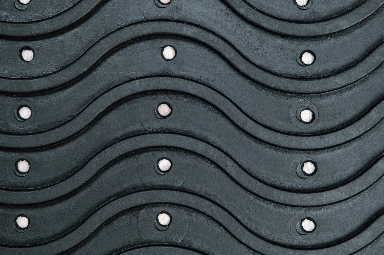 Коврик «PinMat Волна» 900 х 1500 х 15 мм, чёрный