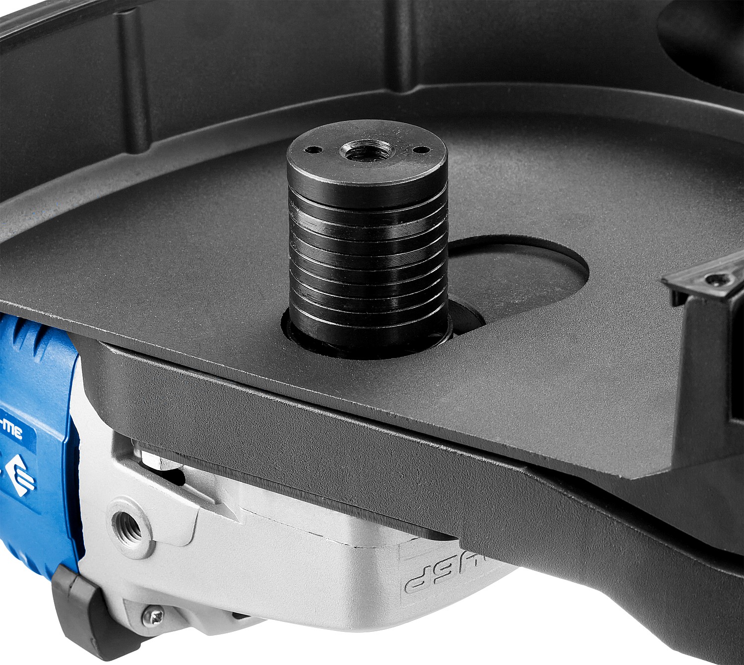 ЗУБР d 230 мм, 2600 Вт, 65 мм, штроборез (бороздодел), метал. ящик, Профессионал (ЗШ-П65-2600 ПВСТК)