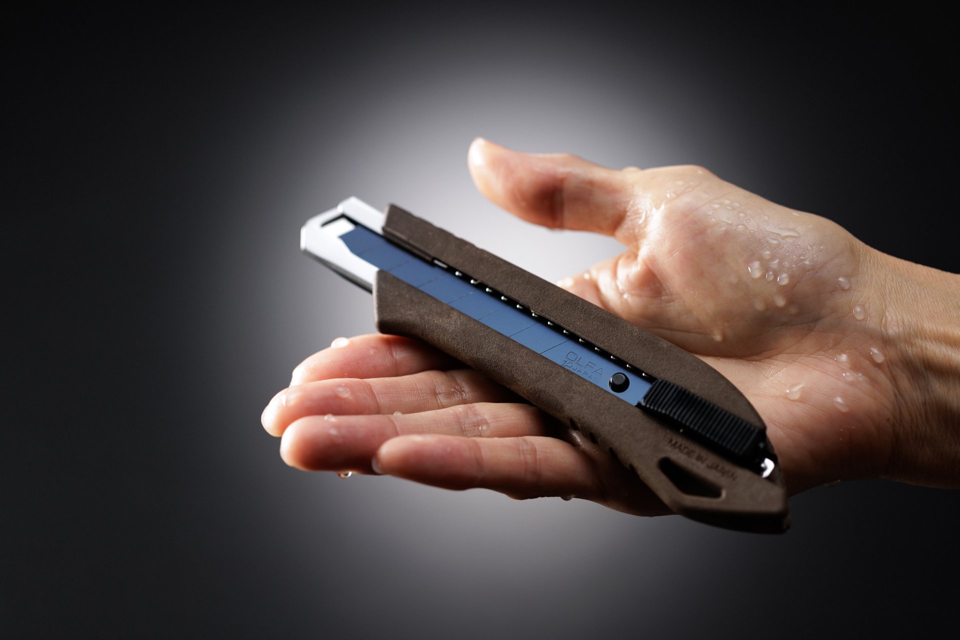 OLFA WOOD-PP Models 18 мм, с сегментированным лезвием, нож (OL-WD-AL)