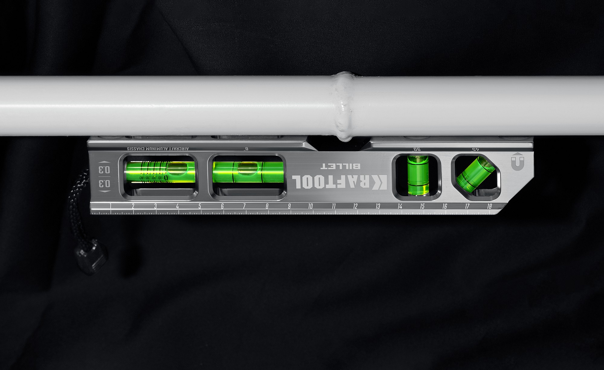 KRAFTOOL BILLET-20, 8 в 1, 200 мм, точность 0.3 мм/м, 4 глазка, брусковый магнитный уровень (34790)