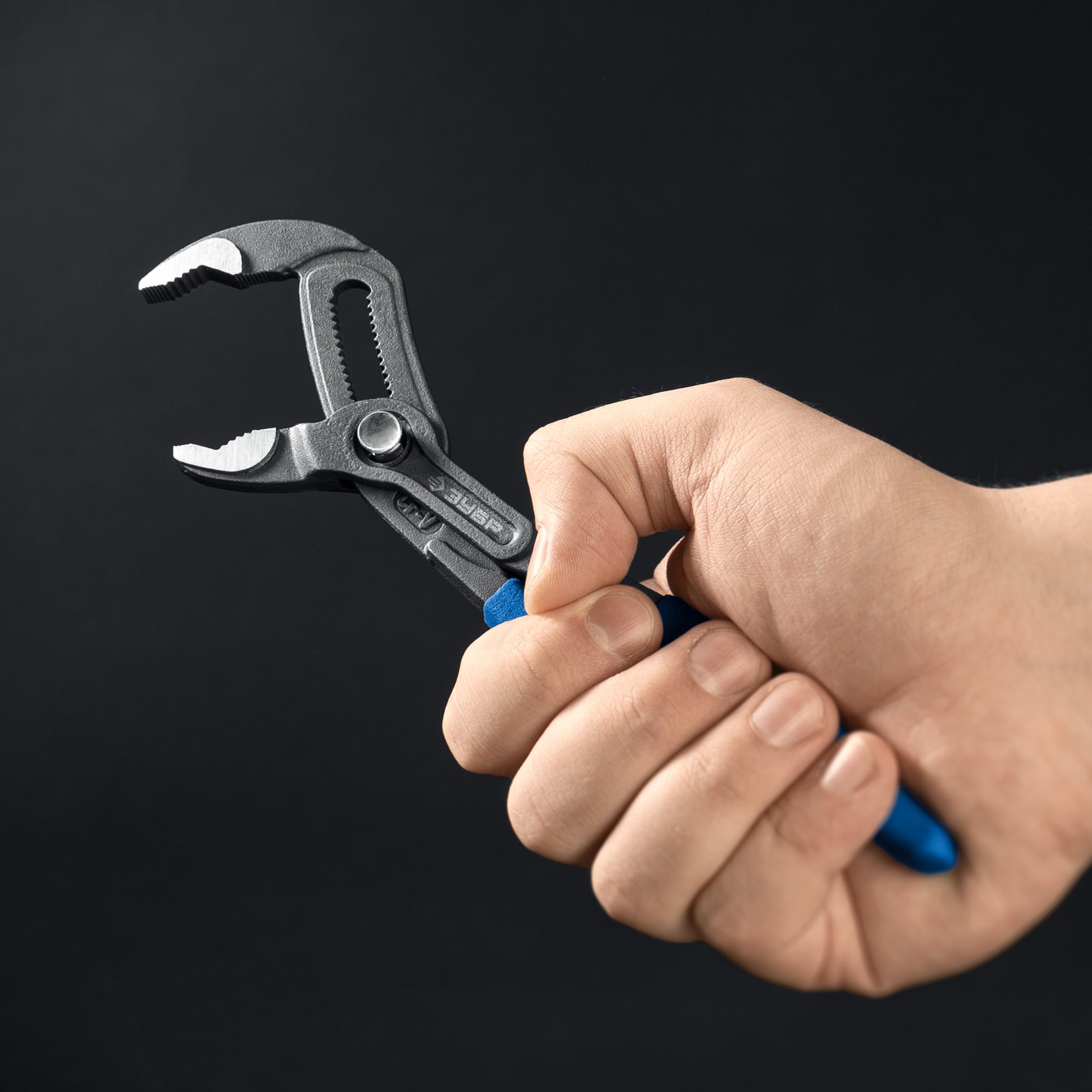 ЗУБР Профи 180 мм, захват 42 мм, CrV, переставные клещи с быстрым перемещением (22441-18)