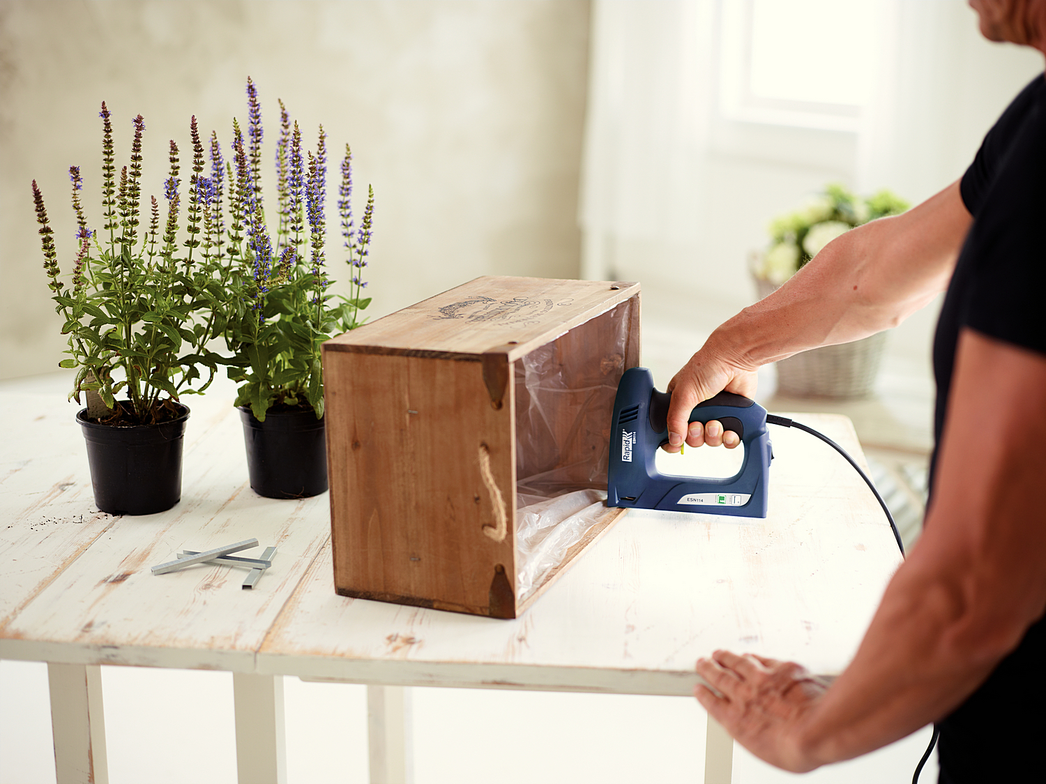 RAPID R:El.Staple Gun ESN114, тип 140 и гвоздей 300, 2-в-1, нейлер-степлер (гвозде/скобозабиватель) электрический для скоб (5000131)