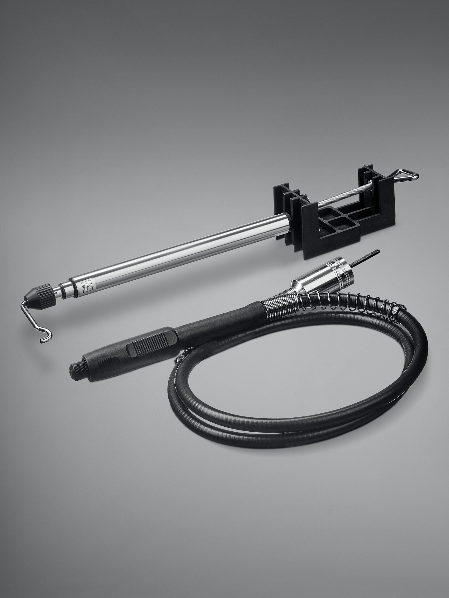 ЗУБР 245 предметов, 160 Вт, набор мини-насадок с гравером (ЗГ-160-H245)