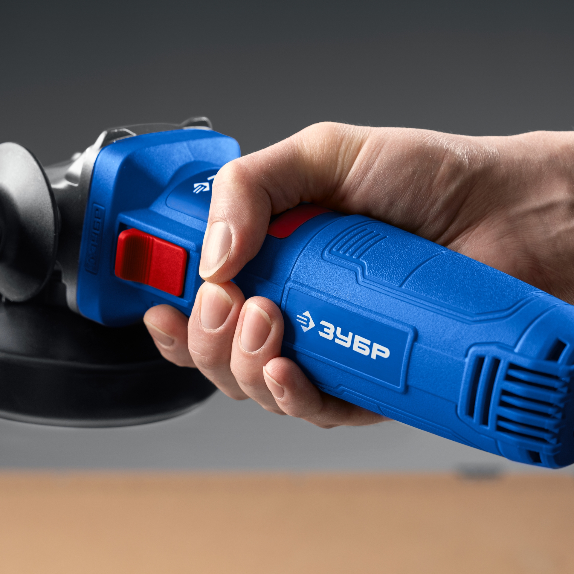 ЗУБР Компакт, 750 Вт, d125 мм, УШМ, фланец ″МИГ″, Профессионал (УШМ-П125-755)