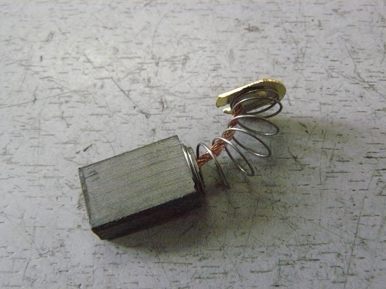 Щетка графитовая (пара) 5.4х10.9х16