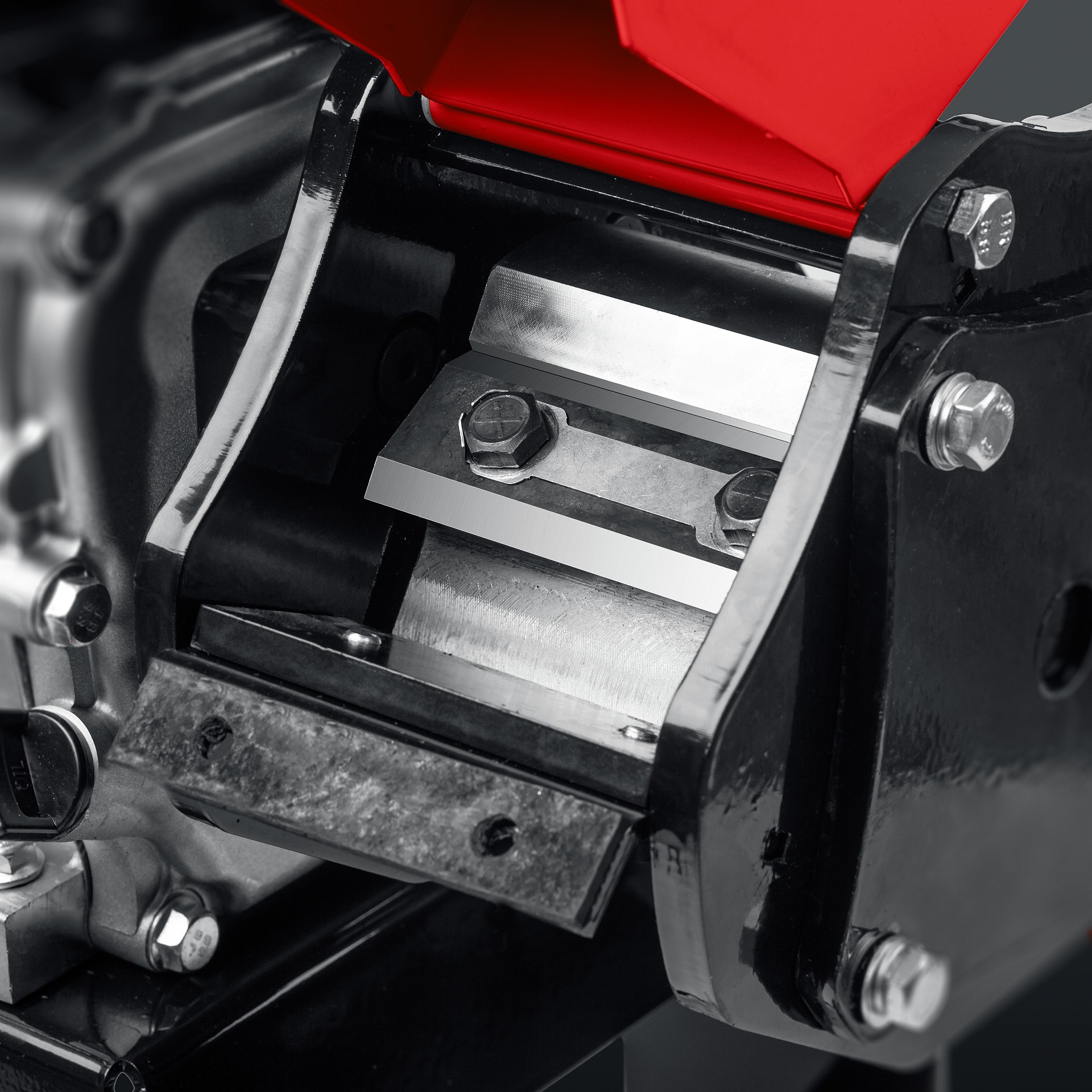 ЗУБР 50 мм, бензиновый садовый измельчитель (БИС-50)