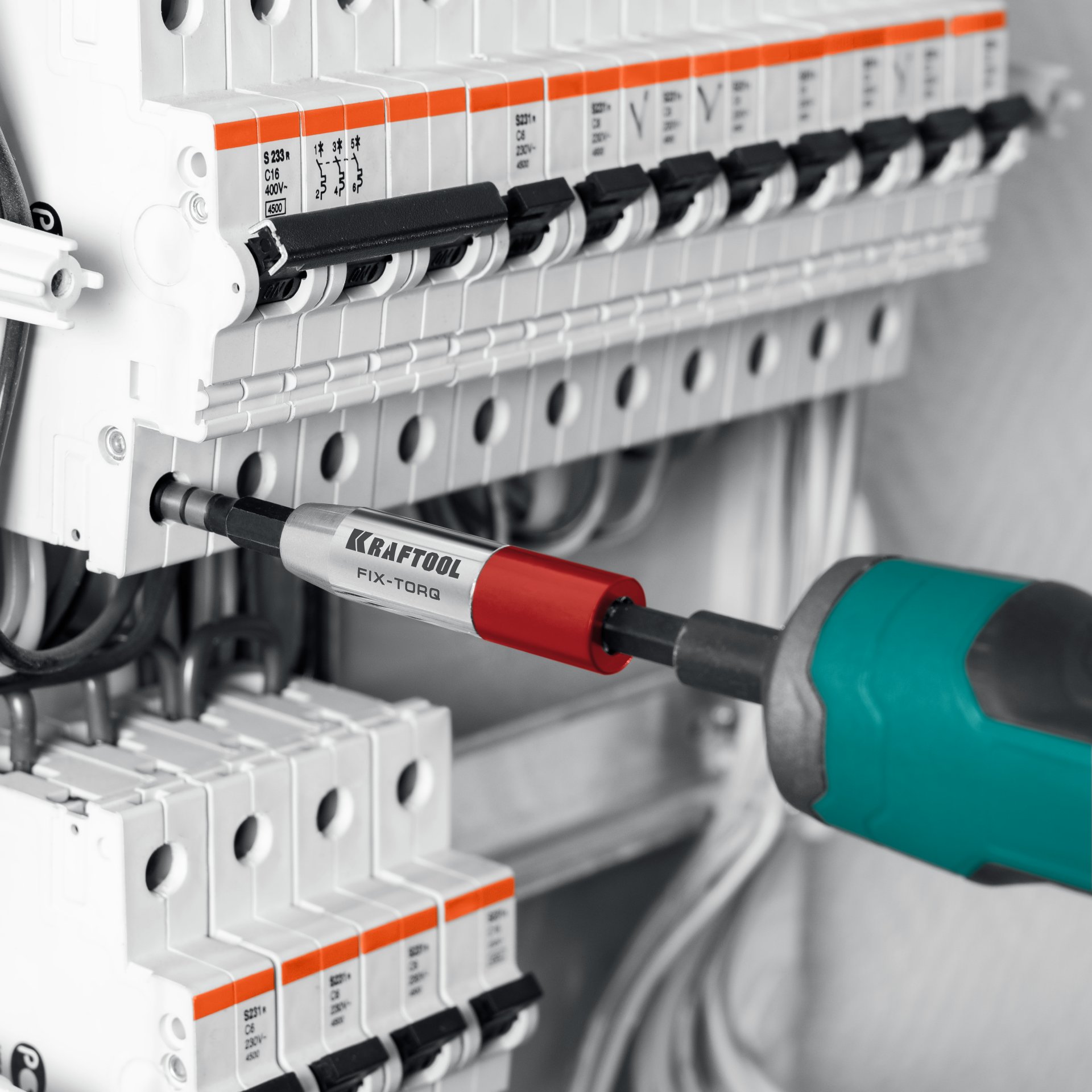 KRAFTOOL FIX-TORQ 4.0 Нм динамометрический адаптер для бит (64035-4.0)
