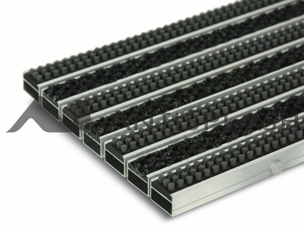Решетки «Стрит - Стандарт» 0,4х0,6м (профиль 23x1,2 мм), щетка + резина