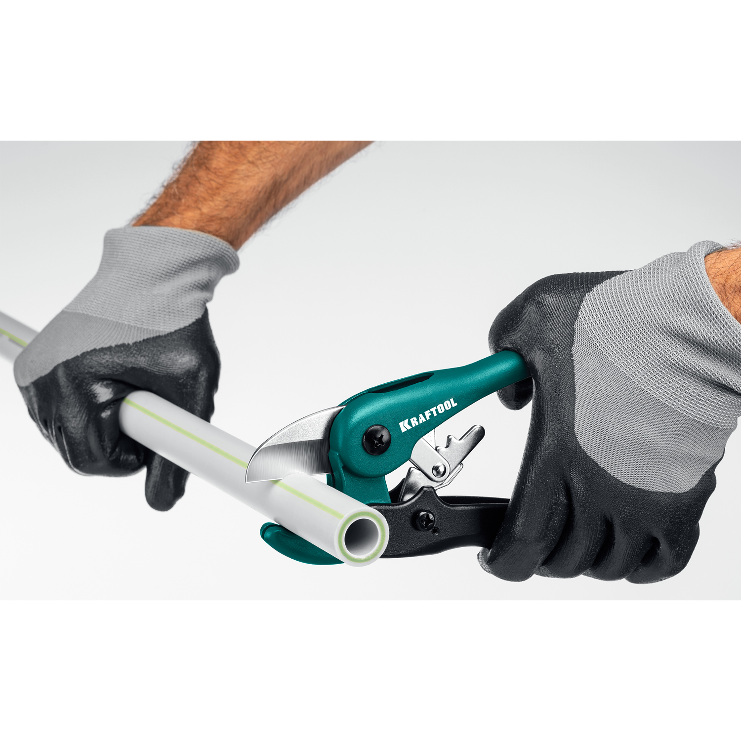 KRAFTOOL до 25 мм, высокоскоростной труборез по металлопластиковым и пластиковым трубам (23381-25)