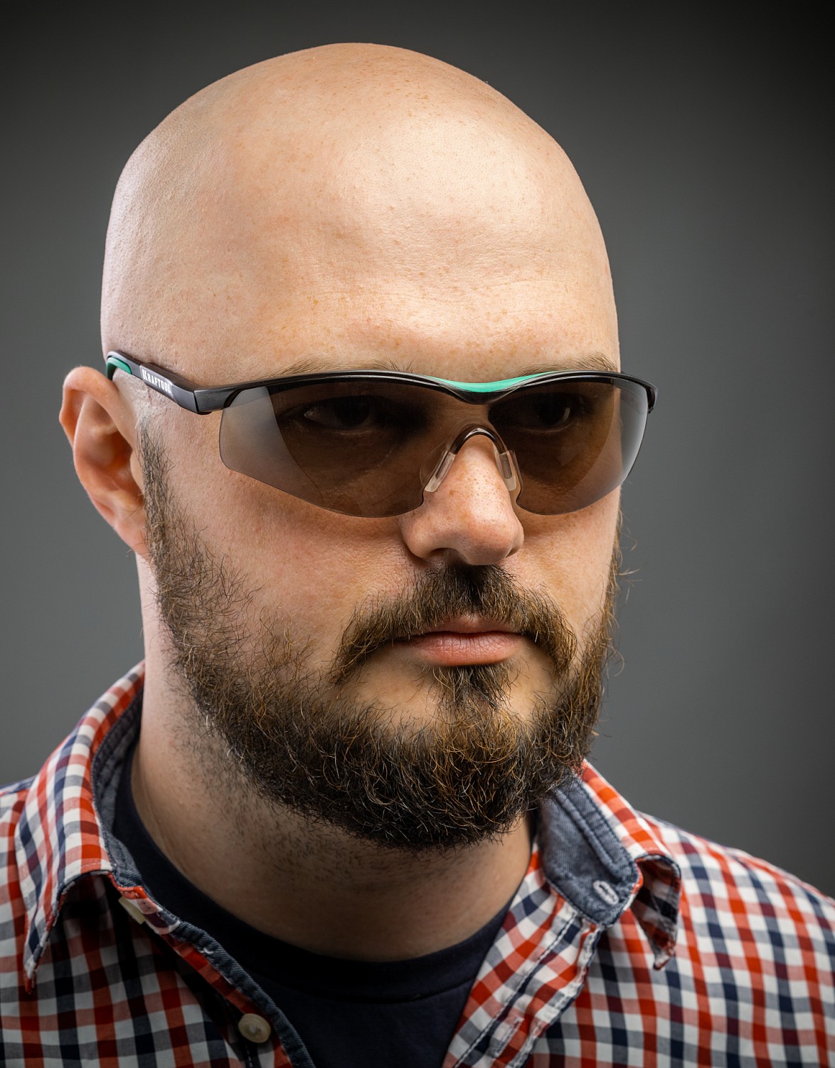 KRAFTOOL BASIC коричневые защитные очки, открытые, защита от царапин и запотевания, UV 400, оптический класс 1 (110319)