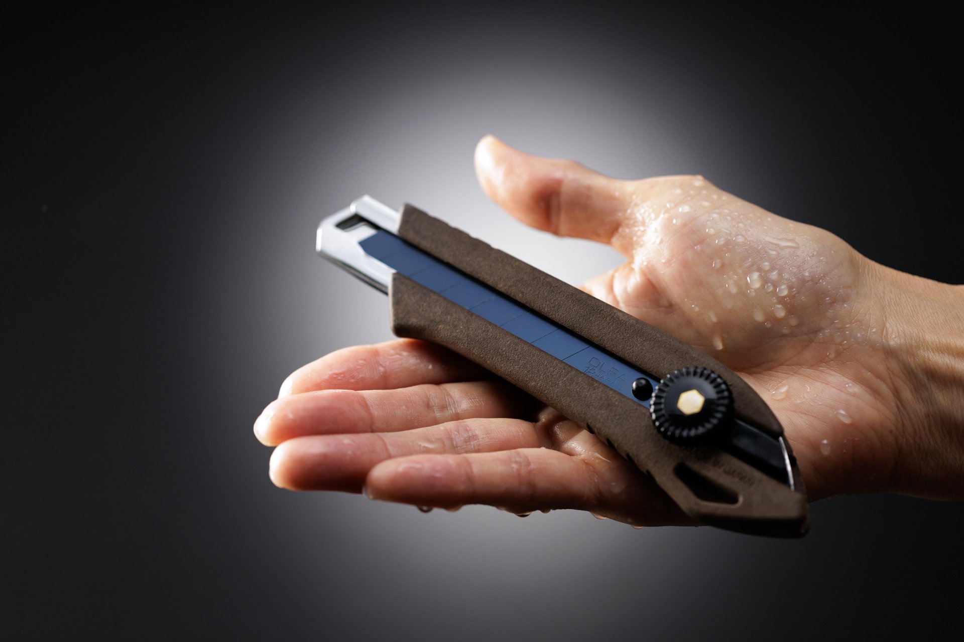 OLFA WOOD-PP Models 18 мм, с сегментированным лезвием, нож (OL-WD-L)