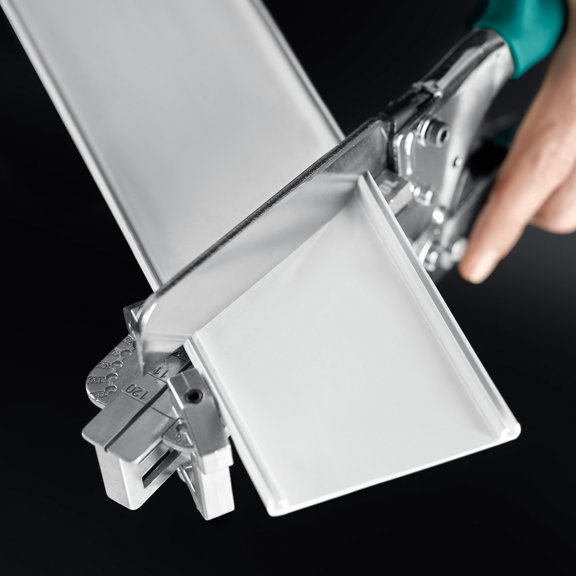 KRAFTOOL PELIKAN 120 до 120 мм, Удлиненные угловые ножницы для пластмассовых и резиновых профилей (23370)