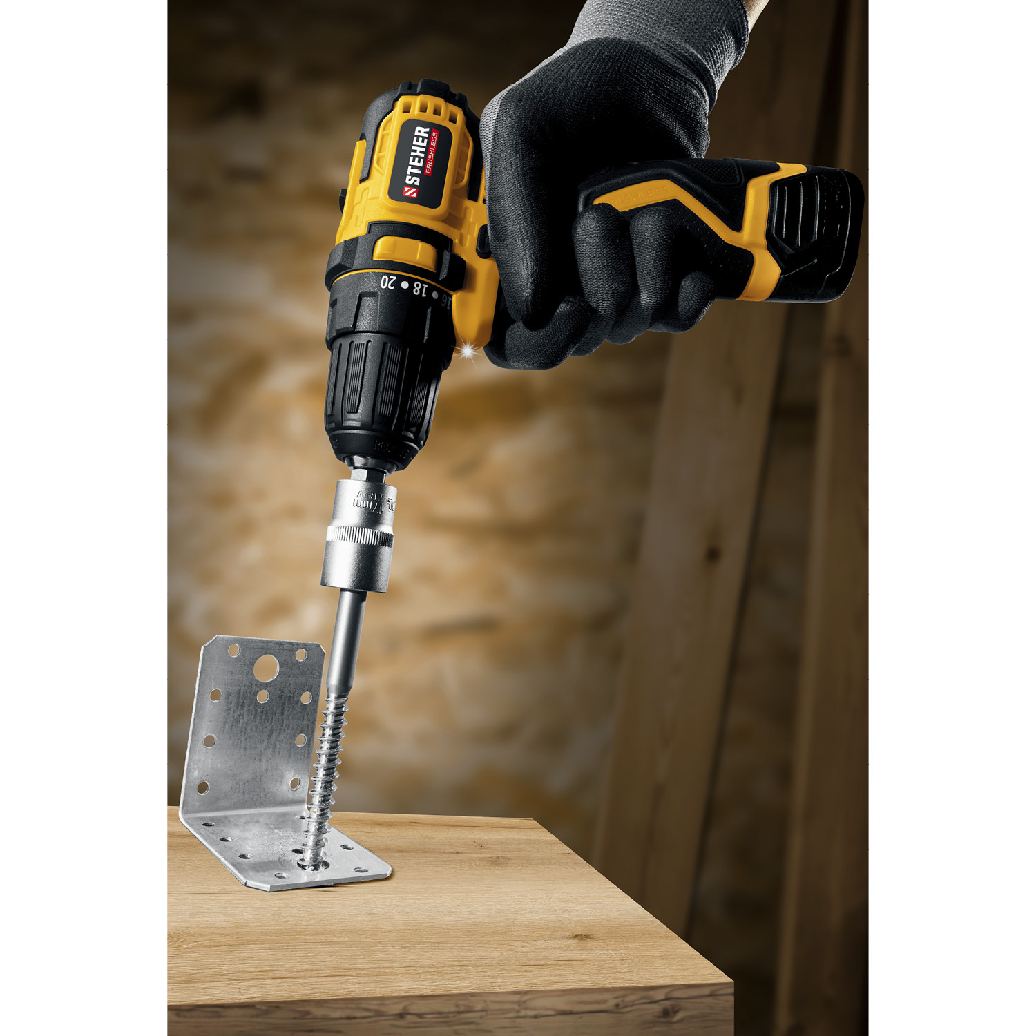 STEHER 12 В, 35 Н·м, 2 АКБ (2 А·ч), бесщеточная дрель-шуруповерт, кейс (CDB-120-2)