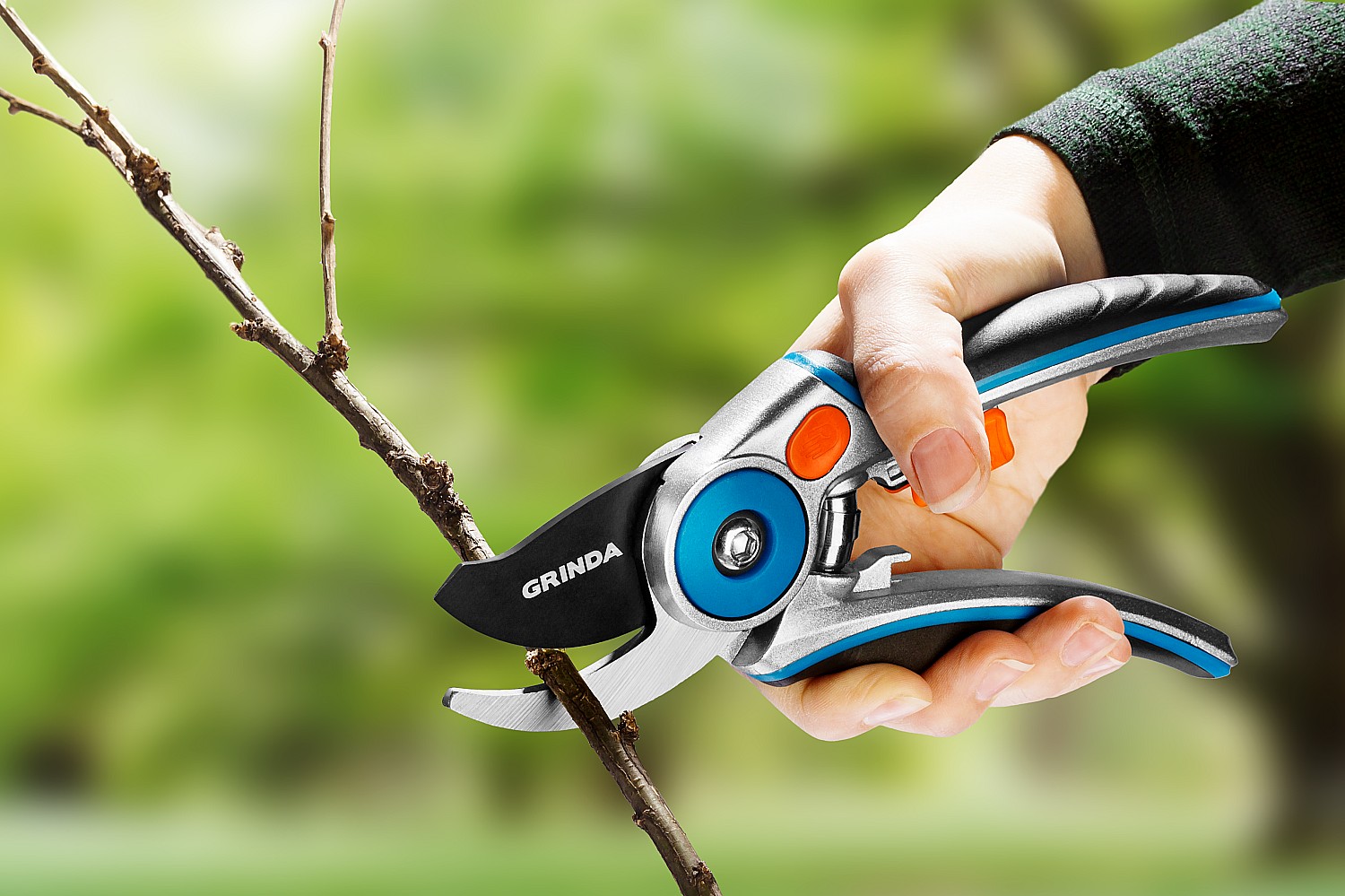 GRINDA P-29, 210 мм, закаленная сталь, усиленная конструкция с эргономичными алюминиевыми рукоятками, плоскостной секатор, PROLine (423429)