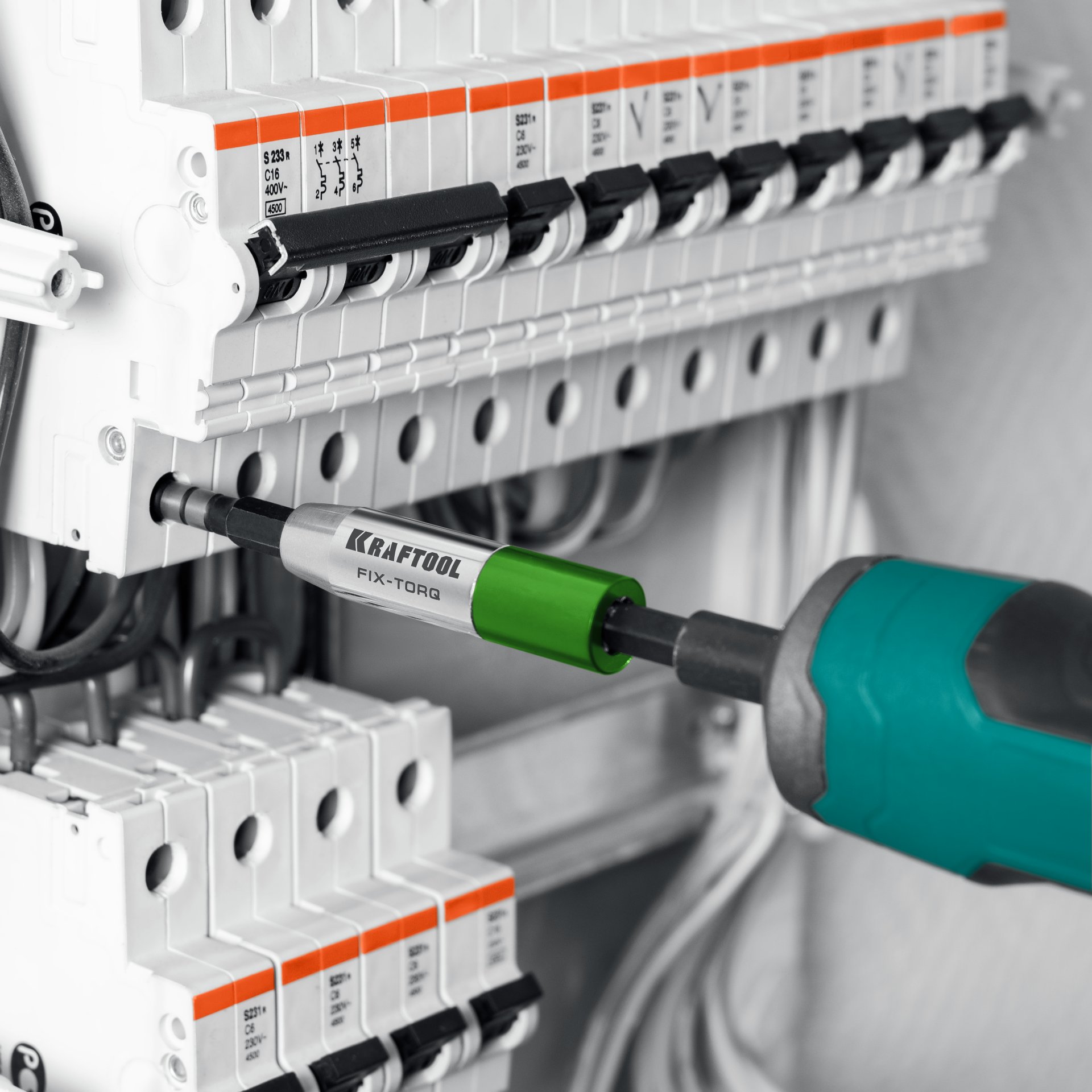 KRAFTOOL FIX-TORQ 3.0 Нм динамометрический адаптер для бит (64035-3.0)