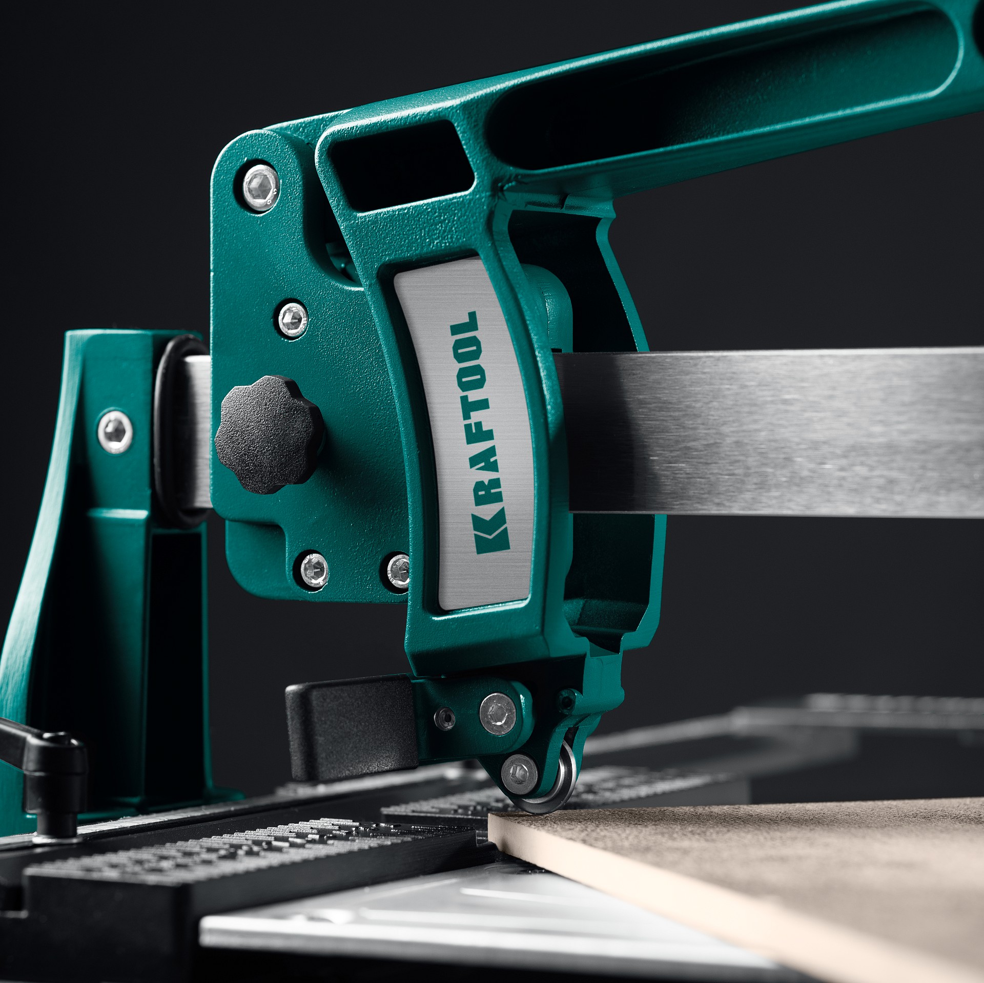 KRAFTOOL ULTRA-700, профессиональный ручной плиткорез (33272-70)