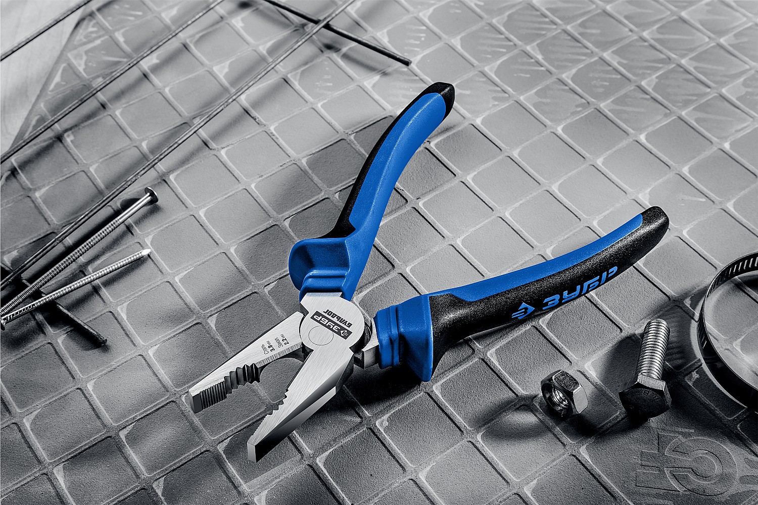 ЗУБР 200 мм, плоскогубцы, Профессионал (2201-1-20)